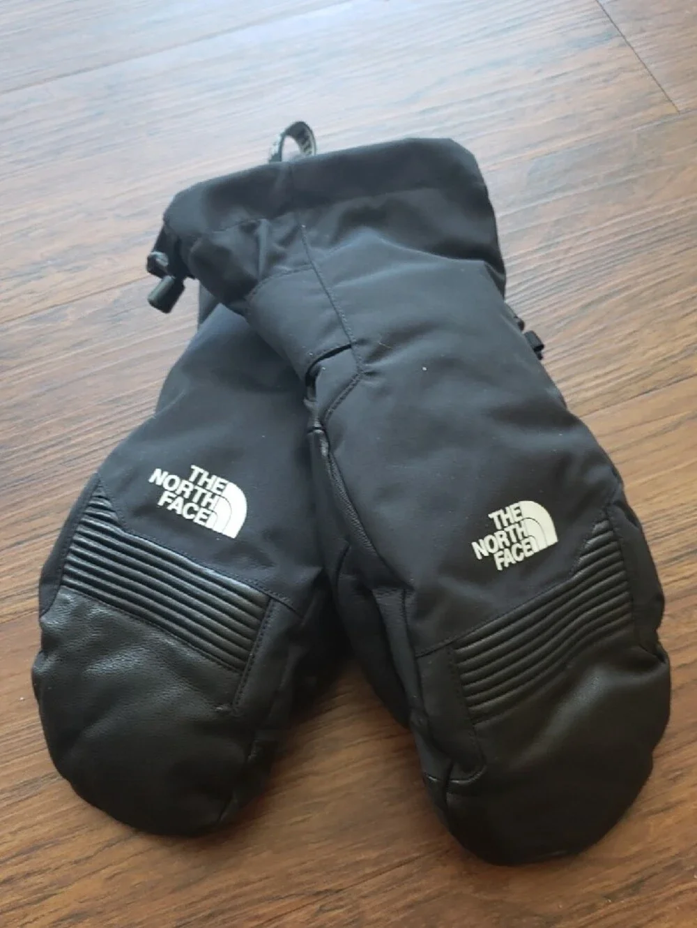 Northface Black SKi Snowboard Mittens Leather Palm And Tip Size S Unisex